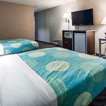 Travelodge By Wyndham San Antonio Downtown Northeast מראה חיצוני תמונה