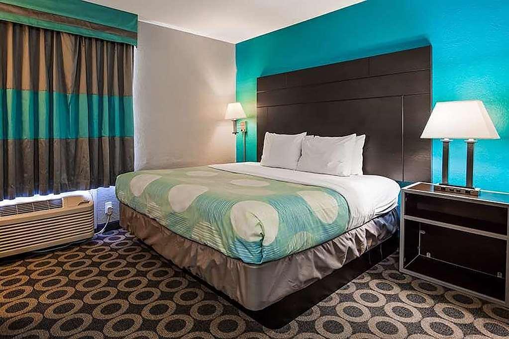 Travelodge By Wyndham San Antonio Downtown Northeast חדר תמונה