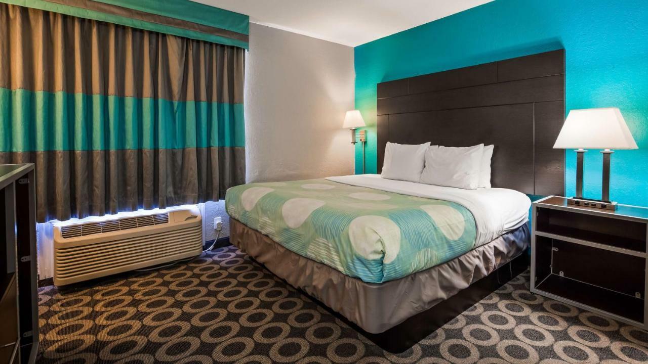 Travelodge By Wyndham San Antonio Downtown Northeast מראה חיצוני תמונה